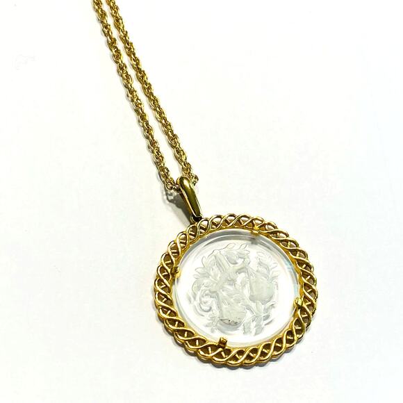 Crown Trifari goldtone chain necklace & etched clear white glass pendant jewelry - Picture 5 of 6